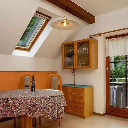 Erle In By Interhome Apartamento Feistritz im Rosental